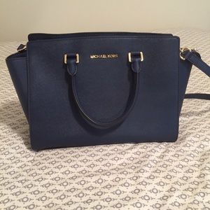 Navy Michael Kors purse! New without tags!